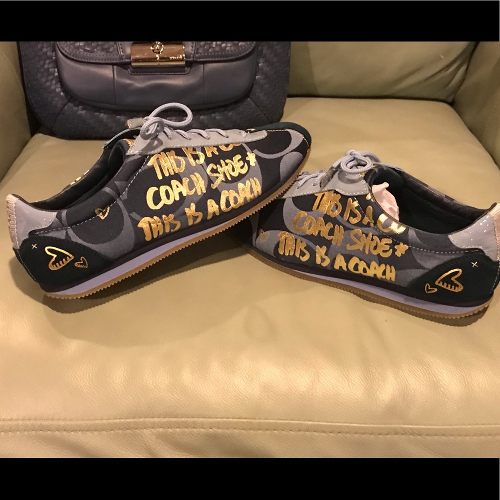 Coach classic signature lace up sneakers! ❤️ - Picture 2 of 10